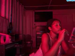 iluvsaffire-bleu webcam model stream image