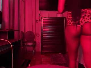 iluvsaffire-bleu webcam model stream image