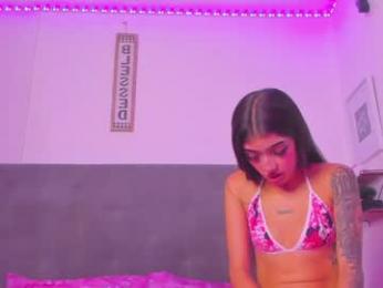 andrea_flow webcam model stream image