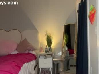 saraloverays webcam model stream image