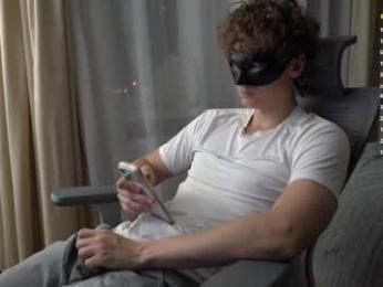 maestro3369 webcam model stream image