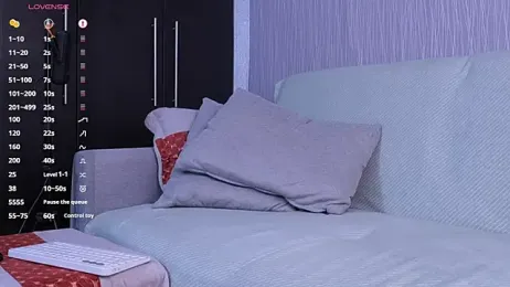 wild_col_ webcam model stream image