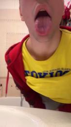 Twinkitaporcell webcam model stream image