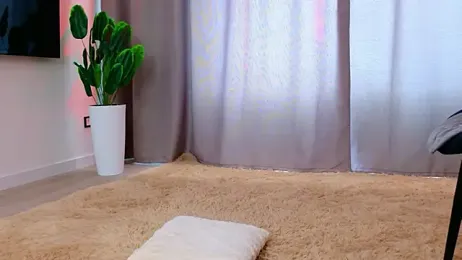 StarrShinee webcam model stream image