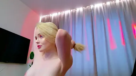 StarrShinee webcam model stream image