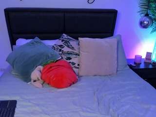 mollywhite webcam model stream image