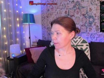 MyLittlegi webcam bongacams model stream image
