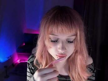 mnepohuyy webcam model stream image