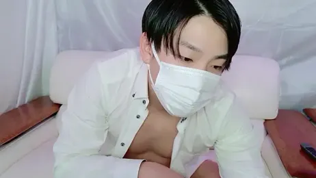 -kou-- webcam stripchat model stream image