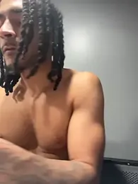 Mellyj053 webcam model stream image