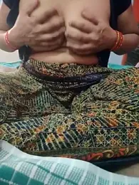 Pretty_bhabhi webcam stripchat model stream image