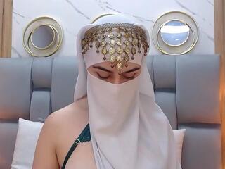 Aliah Manzur webcam model stream image