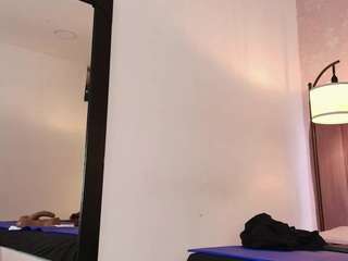 hallybans webcam model stream image