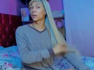 flowerweed webcam model stream image