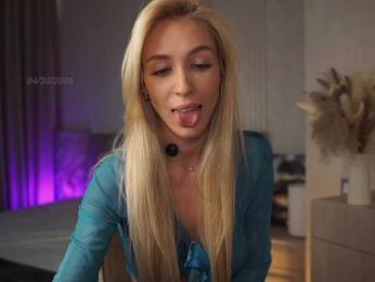 Lovely-Olivia webcam bongacams model stream image