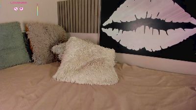 Kloe_s webcam model stream image