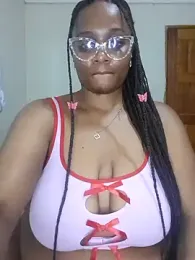 CocoBootyyy webcam model stream image