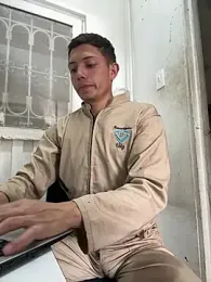 santiObrero webcam model stream image