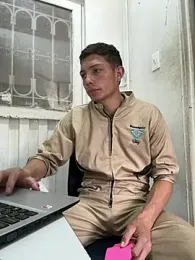 santiObrero webcam model stream image