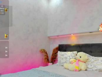 Emily-Lews webcam model stream image