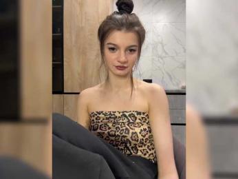 shottup webcam bongacams model stream image