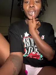 choclatepeaach webcam stripchat model stream image