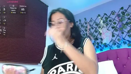 Sophie-Hot- webcam stripchat model stream image