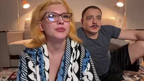 Love_plat1na webcam model stream image