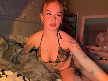 Ellieskyyee1 webcam model stream image