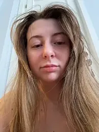 curvyflawless webcam model stream image