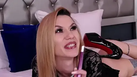 MayaHale webcam model stream image