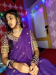 Sweet-priyaa webcam stripchat model stream image