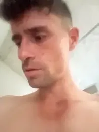 torvyHot webcam model stream image