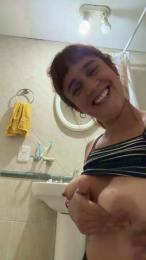 Momy_hot webcam model stream image