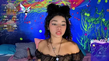 lucie_petite webcam model stream image