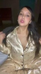 lulu_hott4 webcam model stream image