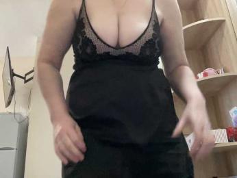 HotMilfPussy webcam model stream image