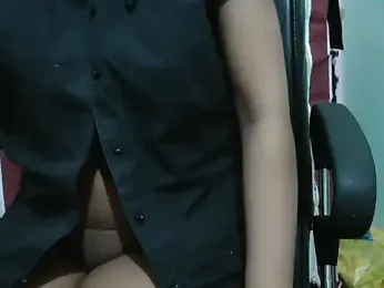 PreetyKitten webcam model stream image