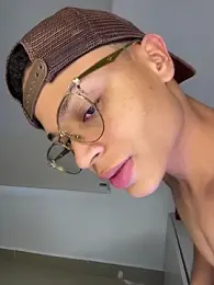 Bigdariza webcam model stream image