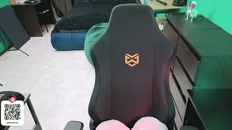 Maya_Viola webcam stripchat model stream image