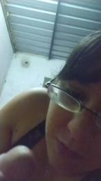 WineBee webcam model stream image