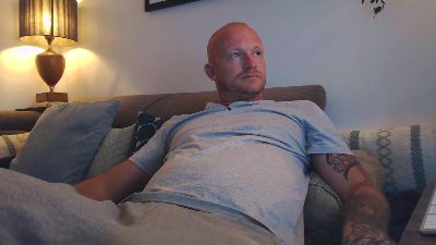 Mekcho92000 webcam model stream image