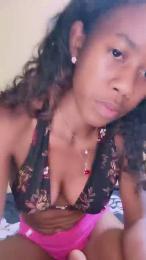 maylah2 webcam model stream image