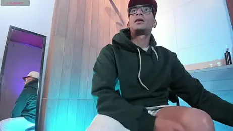 DrakeNeumann webcam model stream image