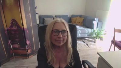 Sofia_xLOVE webcam model stream image