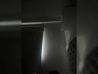 SallyeLeins webcam model stream image