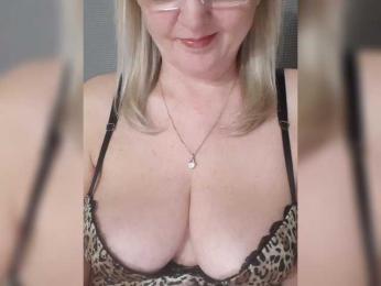 SexiestJess45 webcam bongacams model stream image
