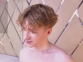 softcrave webcam model stream image