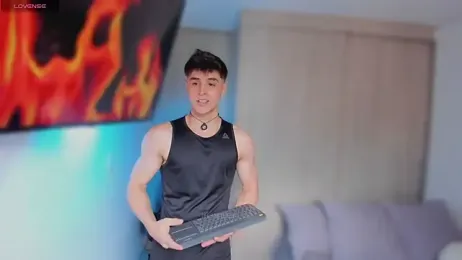 thomklein webcam stripchat model stream image