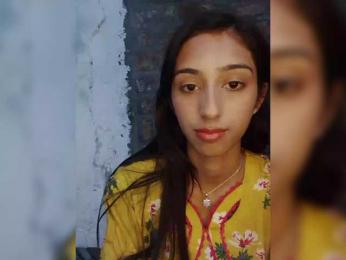 AlinaPopy webcam model stream image